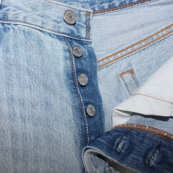 𝅺NWT Levis 501 Skinny Jeans - Picture 3 of 5